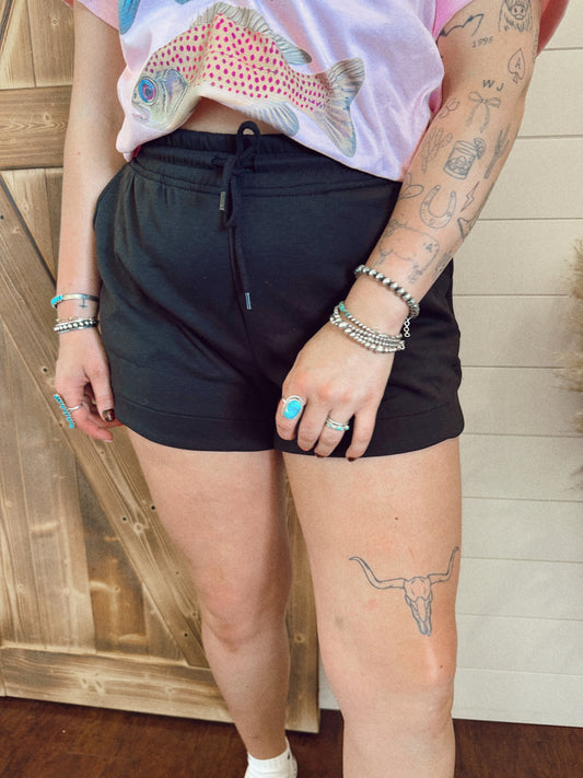 SCUBA SHORTS: BLACK